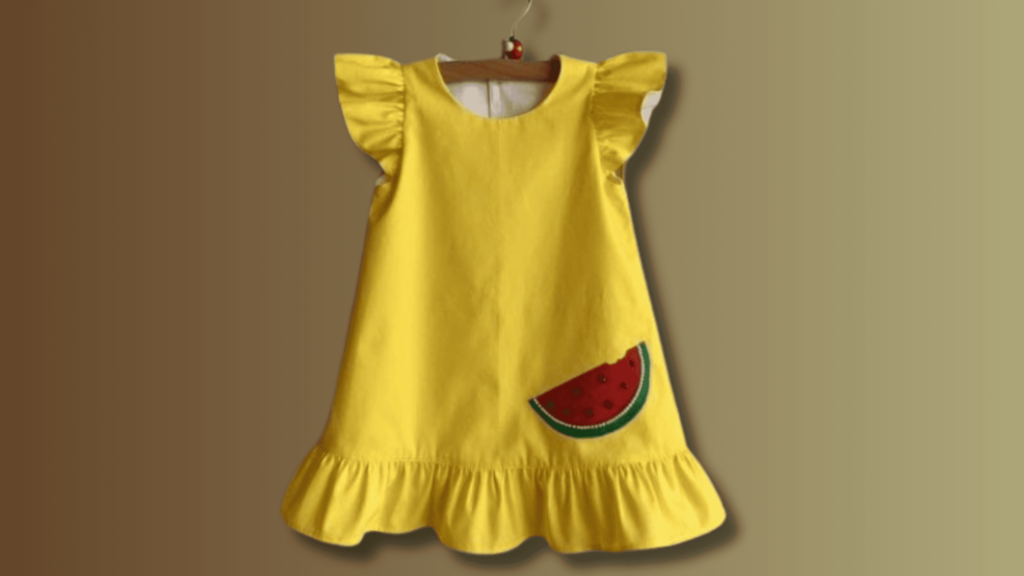 Molde em PDF Gratuito + Tutorial no YouTube: Vestido Melancia Infantil