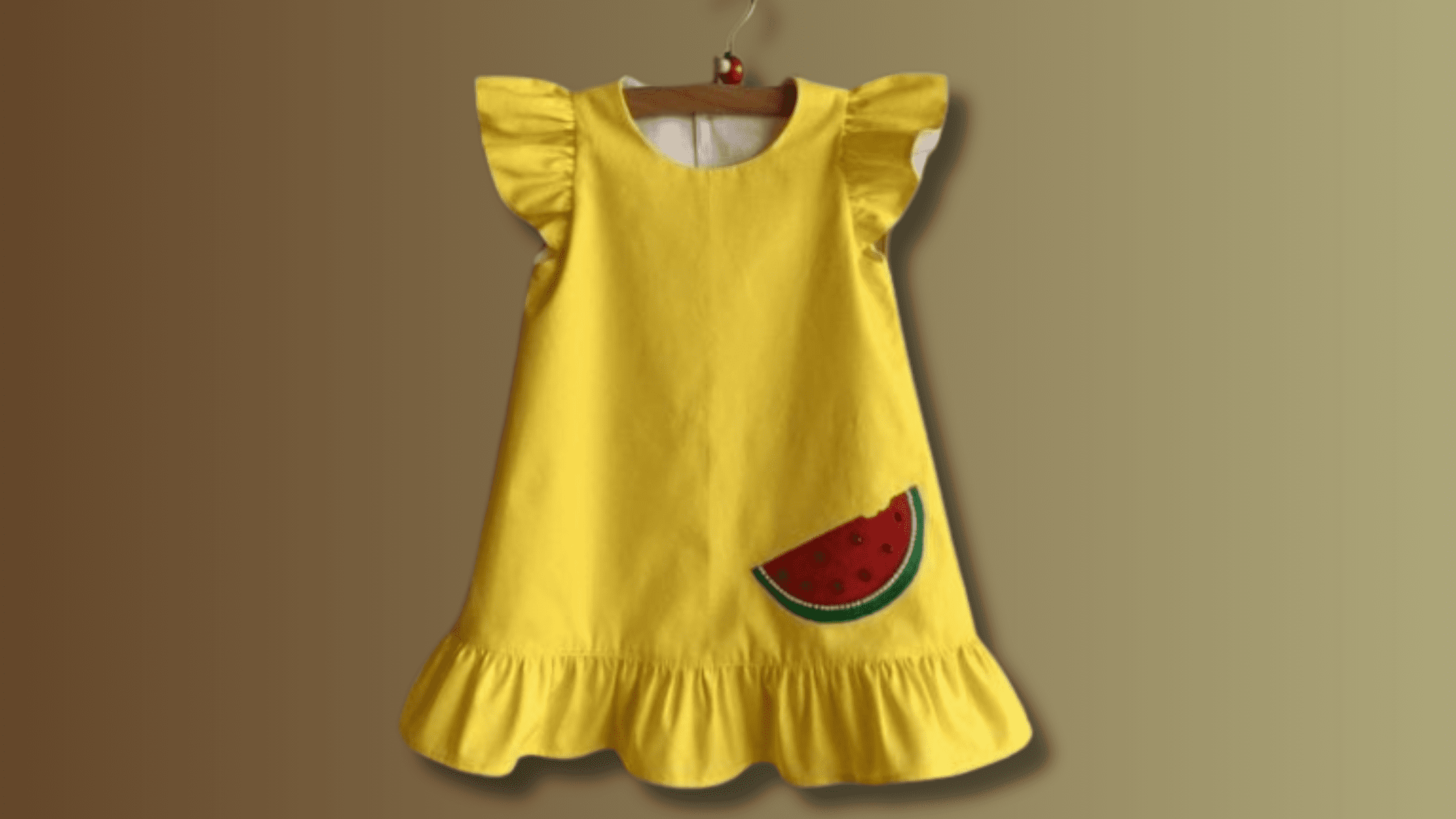 Molde em PDF Gratuito + Tutorial no YouTube: Vestido Melancia Infantil