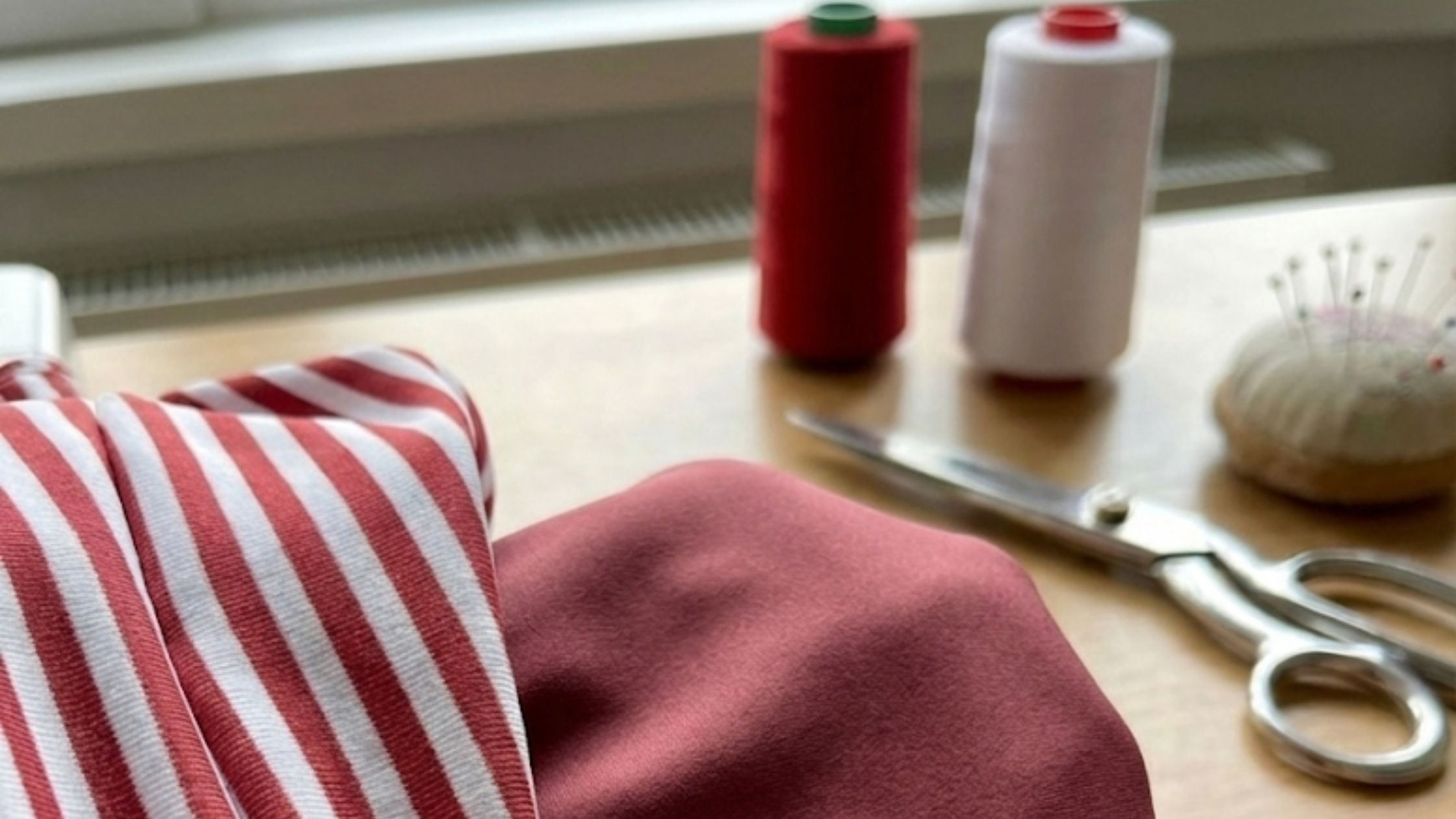 Molde em PDF Biquíni Núbia com tecidos ideais para moda praia