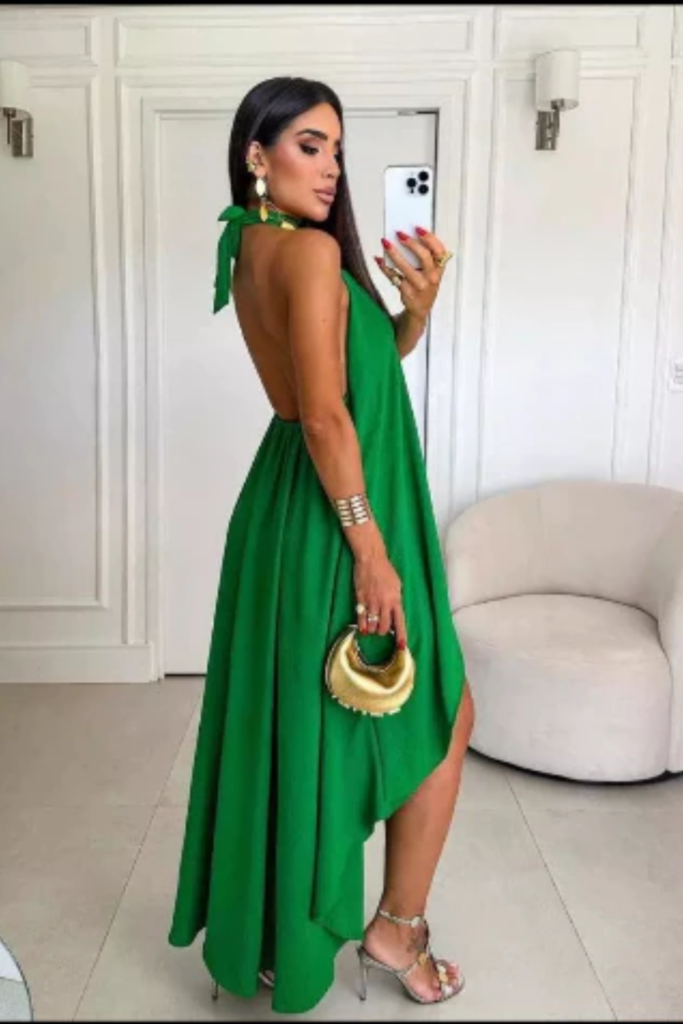 Vestido Longo Elegante com Babados